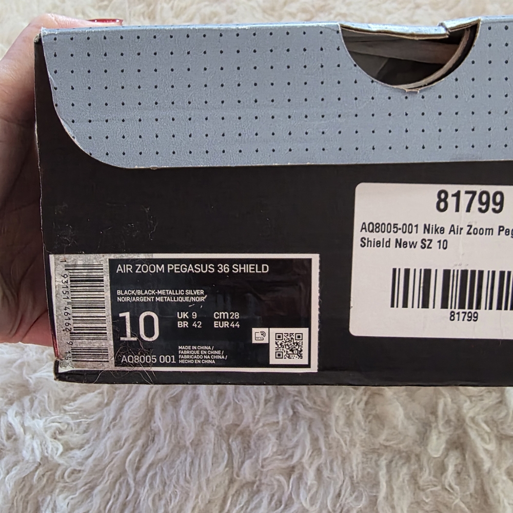 Nike Men's Black Running Shoes - Picture 8 of 10